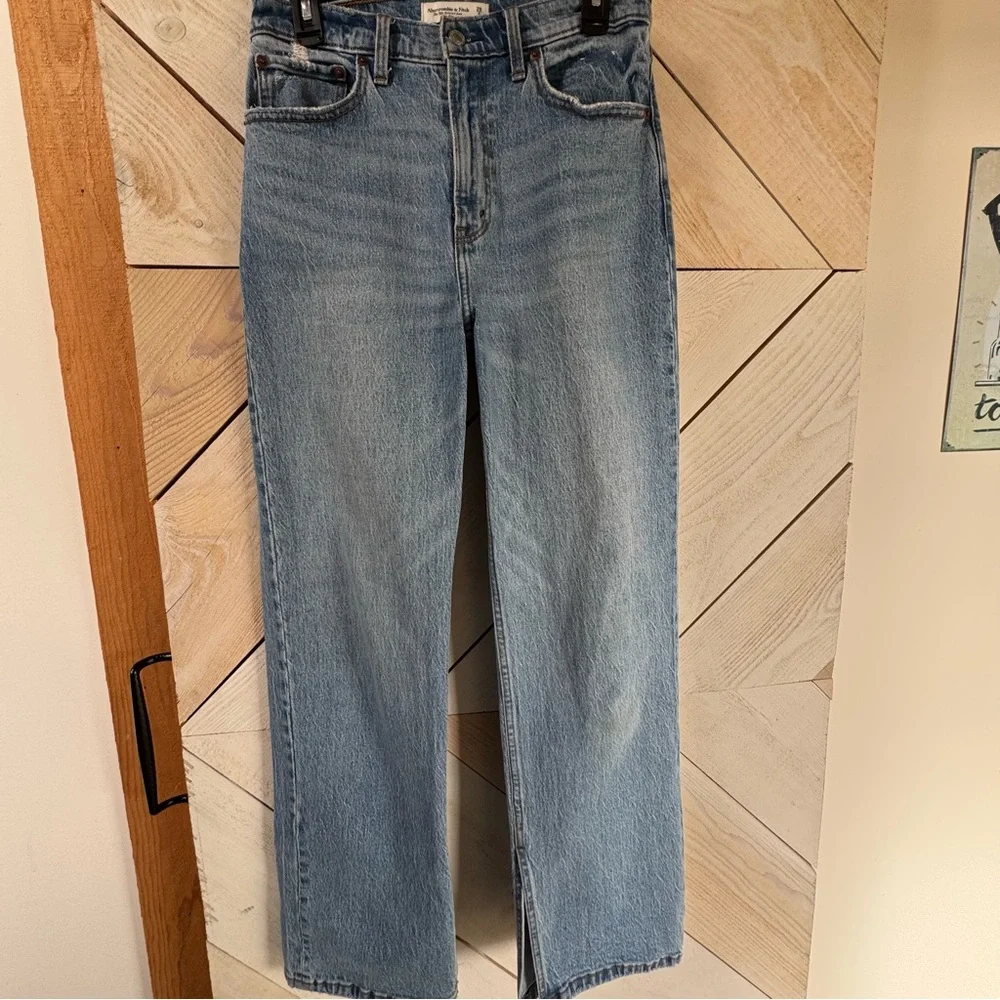 Abercrombie 90s relaxed high rise jeans, Size 28 - Picture 13 of 14